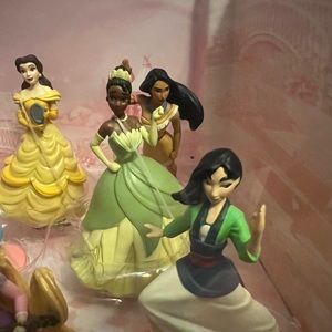 Disney Princess Deluxe Figure Set.